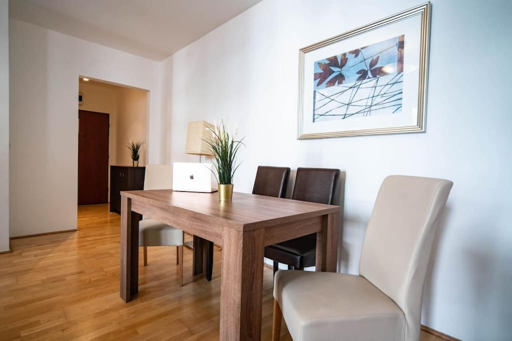 Free Parking! Soho Budapest 304, 4 Ppl, Ac, Fast Wifi, Smart Tv Zewnętrze zdjęcie